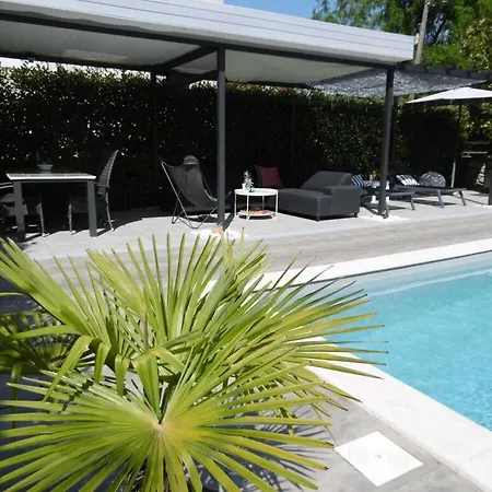 Vakantiehuis Luka Red With Pool Funtana